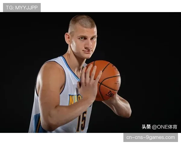 约基奇复出首战砍25分20篮板12助攻超级三双，掘金仍不敌勇士